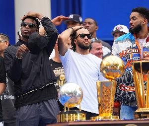 WNBA纽约自由人vs洛杉矶火花_免费视频直播_高清无插件观看