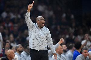 NBA雄鹿vs独行侠_在线免费直播_全场录像_赛事动态
