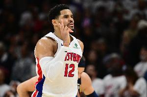 免费观看NBA勇士vs快船直播_无插件在线免费观看