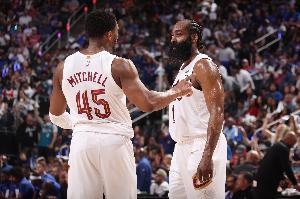 WNBA印第安纳狂热VS拉斯维加斯王牌_高清直播_无插件在线观看