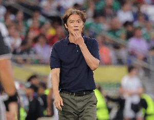 韩媒：有球迷扬言要在机场干掉洪明甫，韩国警方正在密切关注