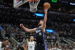 NBA湖人VS马刺直播_无插件在线免费观看