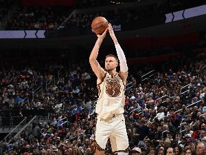 今晚NBA湖人VS凯尔特人直播_免费高清无插件观看