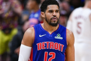 NBA76人VS尼克斯直播_无插件在线免费观看
