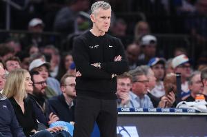 NBA尼克斯vs热火直播_免费高清观看_首发阵容_战术解读