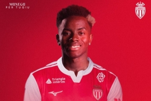 记者：摩纳哥推动再次租借阿丁格拉，罗马、莱比锡等队也有意球员