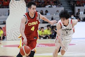 免费观看媒体人谈日本输韩国：我们vs手就是这嘴脸 只要有机会就会搞你直播_无插件在线免费观看