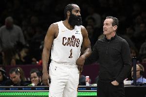 最新NBAvs选秀直播_无插件免费在线观看