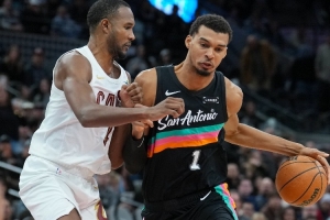 NBA快船VS76人在线直播_免费高清直播