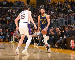 WNBA洛杉矶火花vs芝加哥天空在线直播_免费高清直播